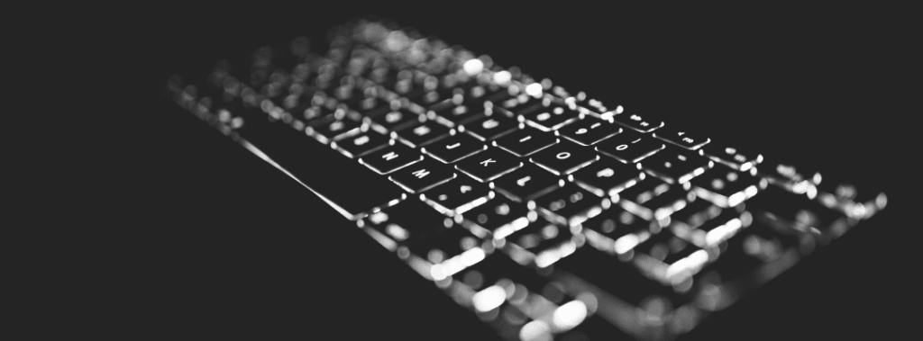 a keyboard in the dark